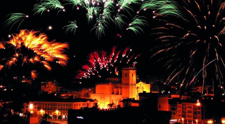 Piso Elche-Centro Apartment ภายนอก รูปภาพ